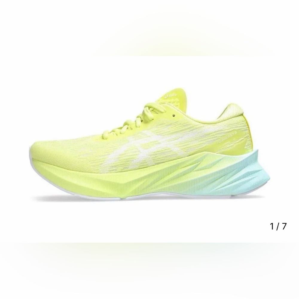 Asics Novablast 3